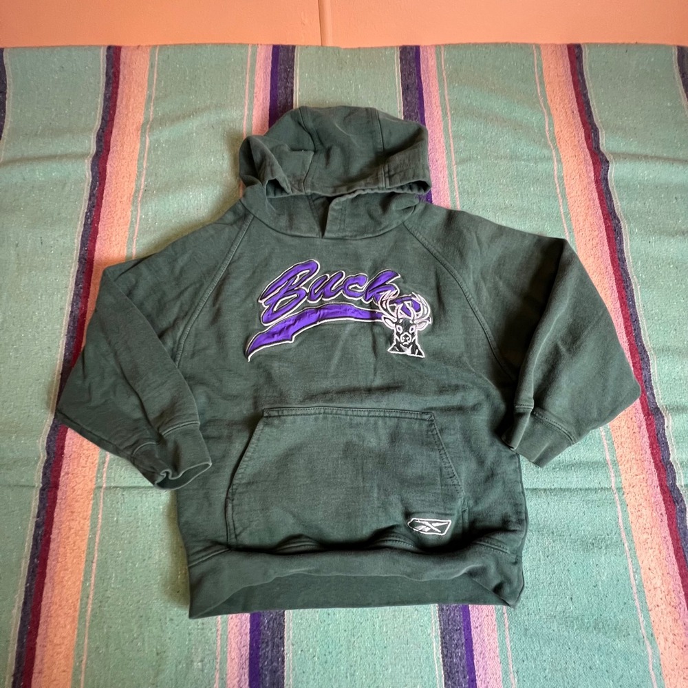 Reebok Milwaukee Bucks Hoodie Youth Green Embroidered Pullover NBA Sweatshirt